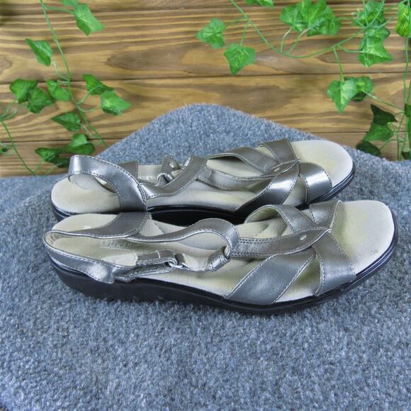 Grasshoppers Women's T-Strap Silver Leather Sz 8.5‎ Medium Gently Used 2025 - Picture 3 of 7